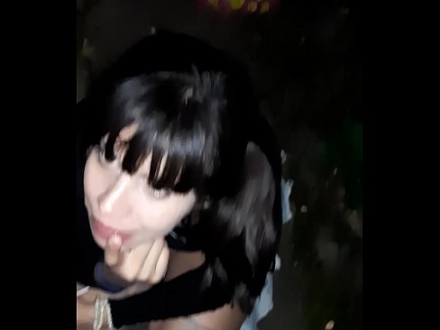 ❤️ रस्त्यावर कँडीच्या बदल्यात लिंग सुजले mr.com-pornzog.ru वर